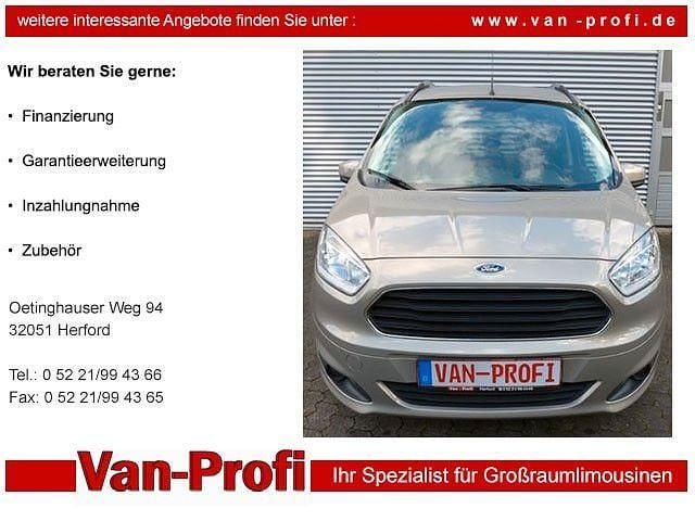 Grau Gebraucht 2017 Ford Tourneo Courier Titanium Van / Kleinbus | 11.900 € (Guter Preis) - Bild 1/4