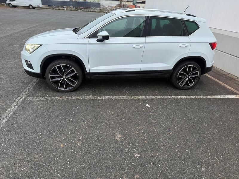 Gebraucht Seat Ateca XCELLENCE 150 PS (110 kW) 2017 Weiß SUV
