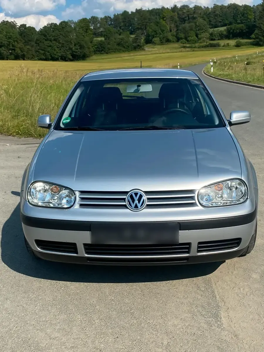 Gebraucht VW Golf IV 70 PS (51 kW) 2002 Silber Kleinwagen
