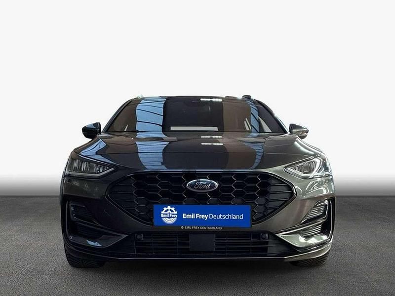 Second-hand Ford Focus ST-Line X 125 CP (91 kW) 2024 Gri Break
