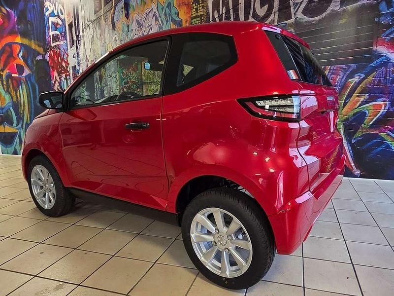 Neu Aixam Microcar Pack 2026 Perlmuttrot Kleinwagen