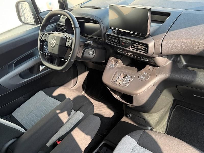 Gebraucht Citroën e-Berlingo 100 kW (136 PS) 2025 Grün Van / Kleinbus