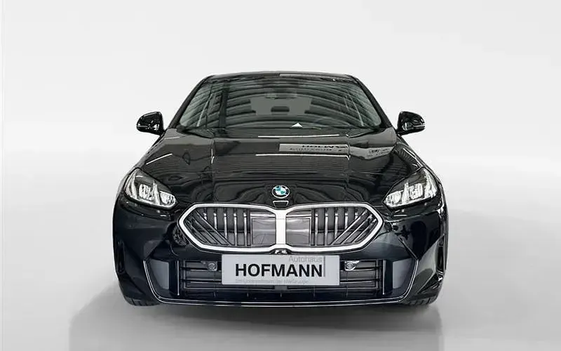 Nowe BMW 120 170 KM (125 kW) 2026 Czarny Hatchback