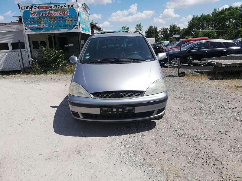 Silber Gebraucht 2003 Ford Galaxy Finesse Van / Kleinbus | 1.950 € (Fairer Preis) - Bild 1/4