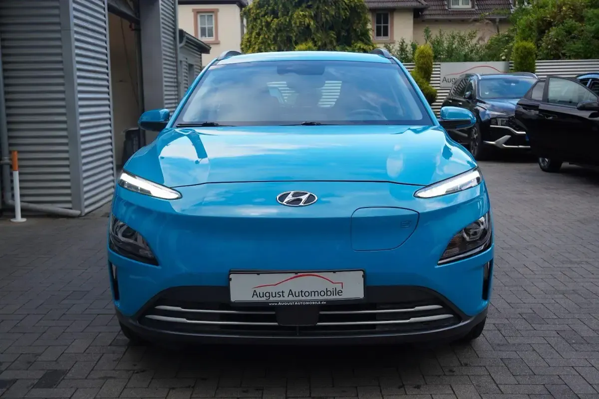 Gebraucht Hyundai Kona Select 100 kW (136 PS) 2022 Dive in jeju SUV