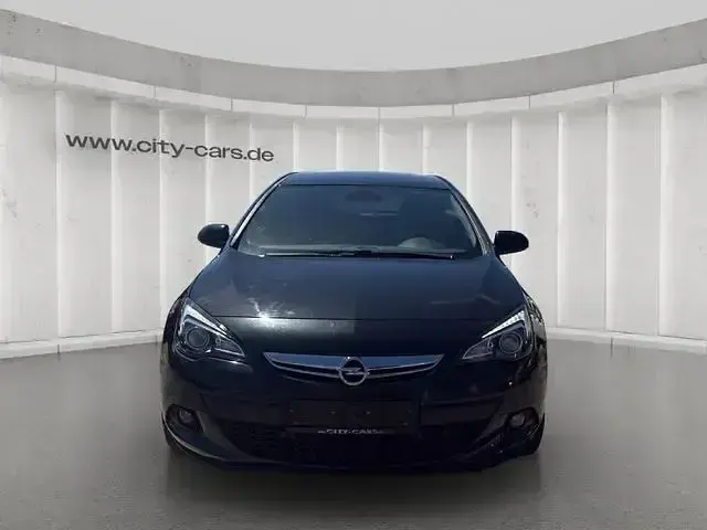 Gebraucht Opel Astra GTC Innovation 179 PS (131 kW) 2012 Schwarz Coupé