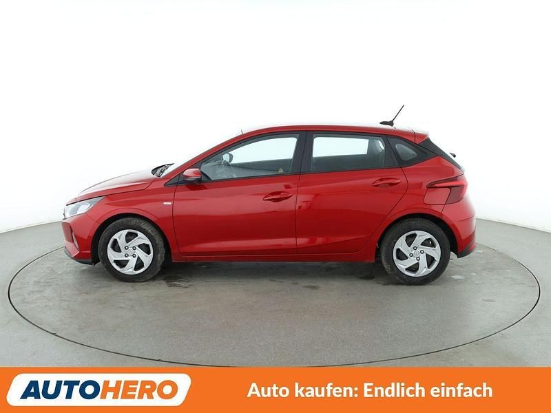 Gebraucht Hyundai i20 Select 101 PS (74 kW) 2022 Rot Kleinwagen