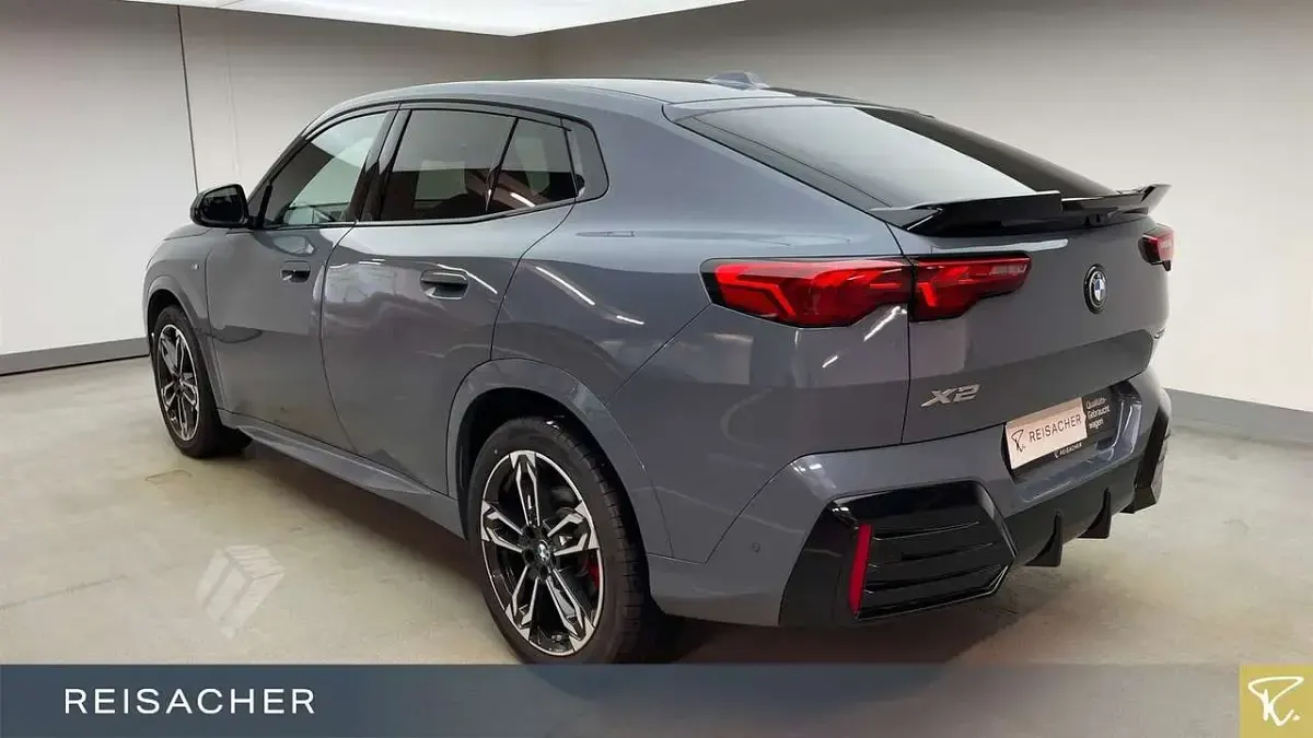 Gebraucht BMW X2 M Sport 163 PS (119 kW) 2025 Bmw individual storm gray metal SUV