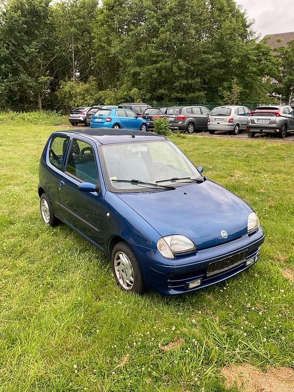 Blau Gebraucht 2000 Fiat Seicento Kleinwagen | 850 € (Fairer Preis) - Bild 1/4