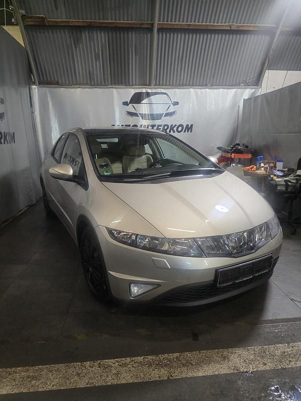 Gebraucht Honda Civic 140 PS (102 kW) 2007 Grau Limousine