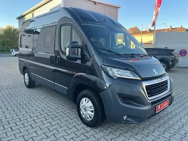 Gebraucht Peugeot Boxer Active 131 PS (96 kW) 2016 Grau Van