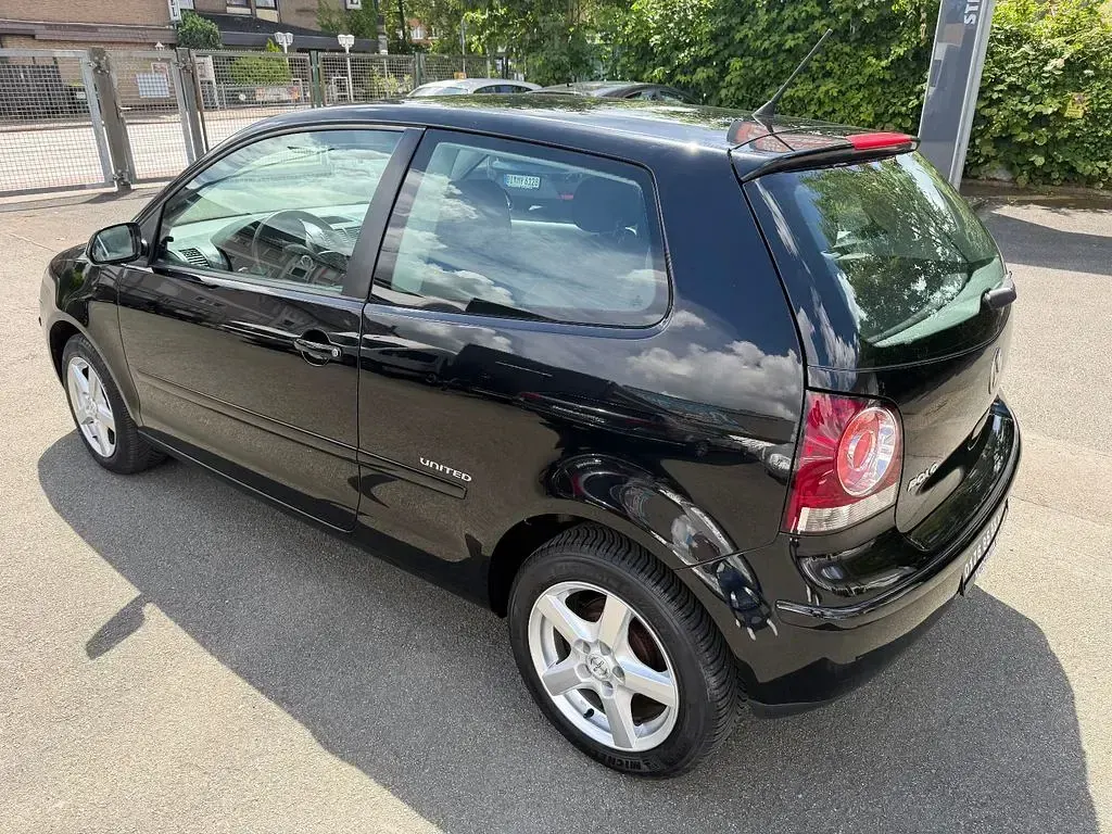 Gebraucht VW Polo United 69 PS (50 kW) 2009 Schwarz Kleinwagen