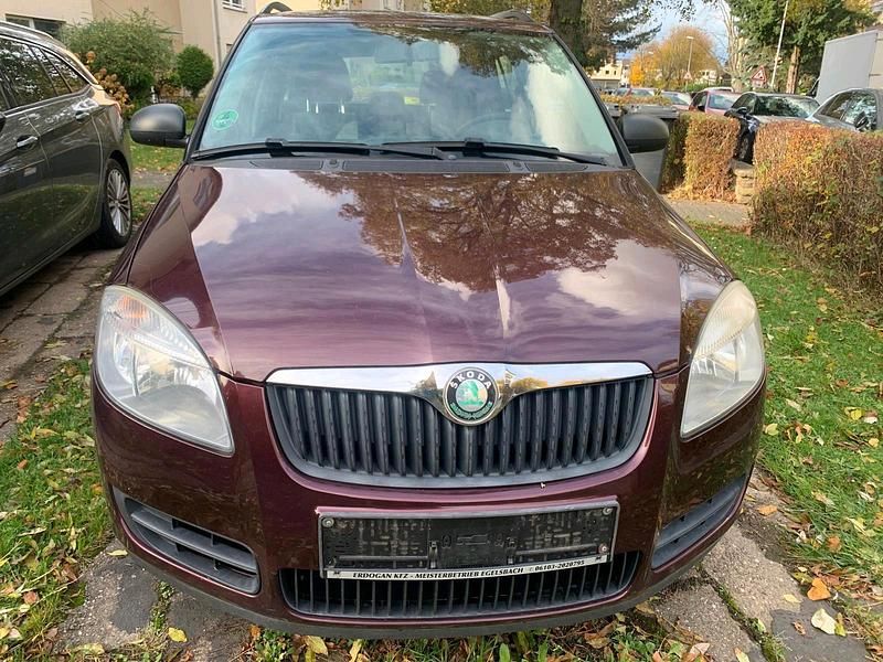 Gebraucht 2010 Skoda Fabia Kombi | 2.200 € - Bild 1/4