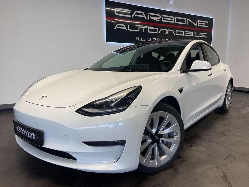 Gebraucht Tesla Model 3 366 kW (498 PS) 2022 Weiß Limousine