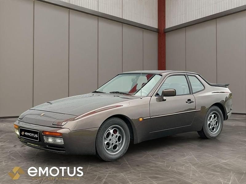 Braun Gebraucht 1983 Porsche 944 Coupé | 35.000 € - Bild 1/4