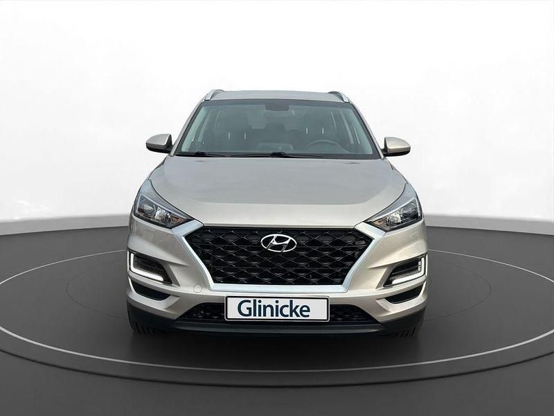 Gebraucht Hyundai Tucson Select 132 PS (97 kW) 2019 Weiß SUV