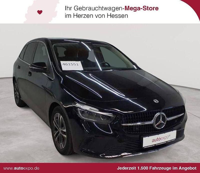Schwarz Gebraucht 2024 Mercedes B220 Advanced Van / Kleinbus | 32.989 € (Guter Preis) - Bild 1/4