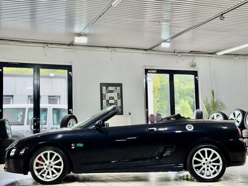 Gebraucht MG TF 136 PS (100 kW) 2004 Schwarz Cabrio