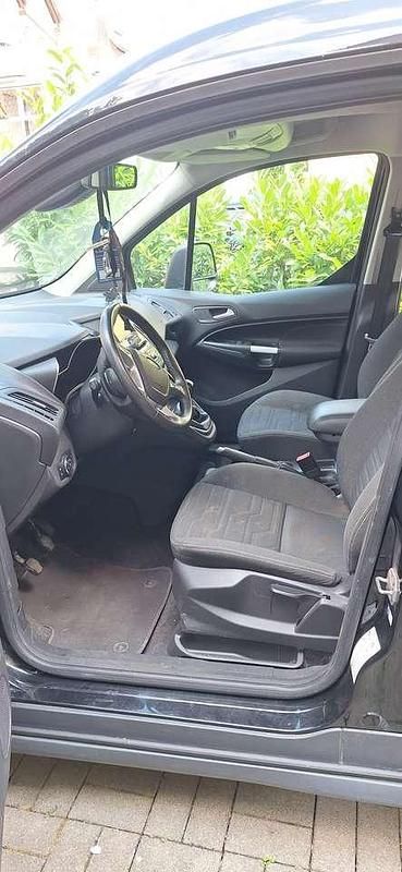 Gebraucht Ford Tourneo 120 PS (88 kW) 2017 Schwarz Kombi