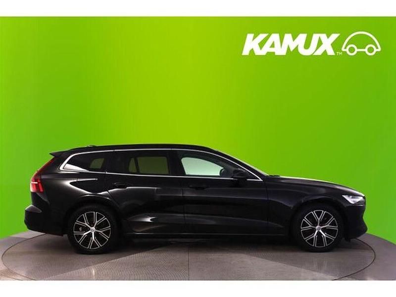 Gebraucht Volvo V60 Core 163 PS (119 kW) 2022 Schwarz Kombi