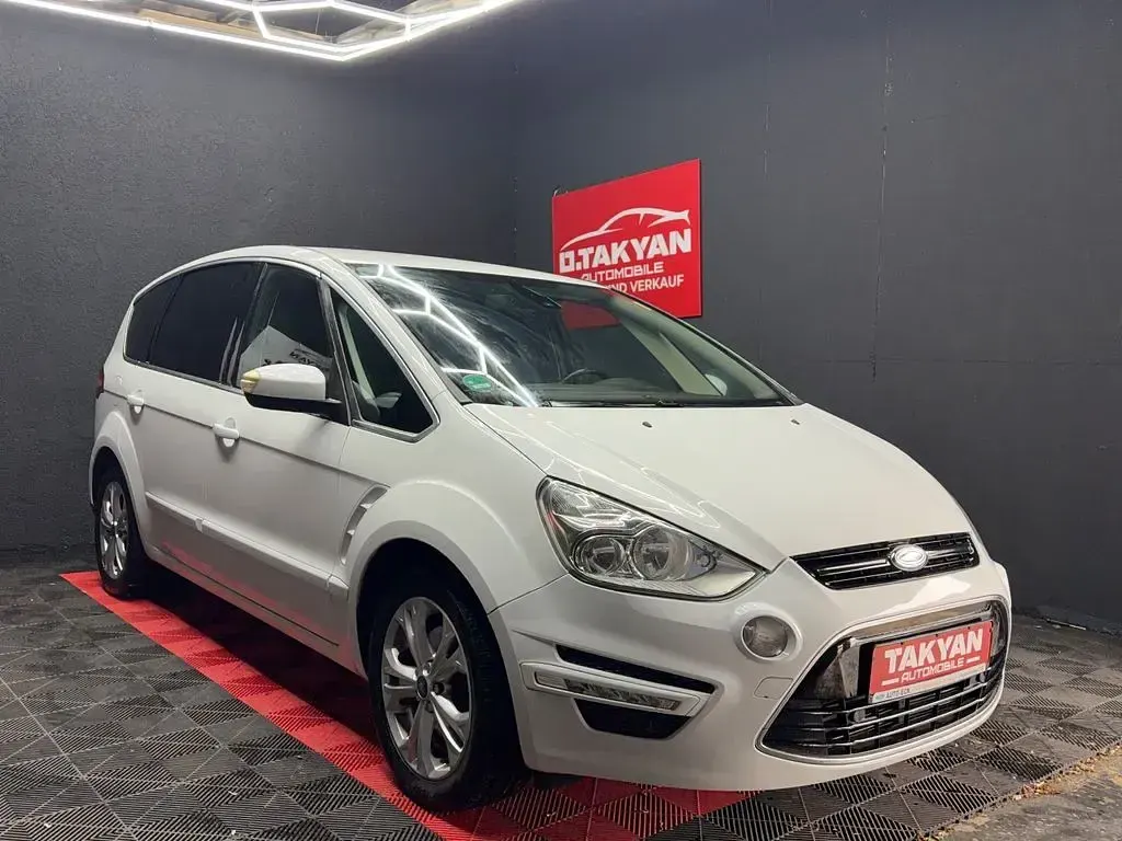 Gebraucht Ford S-MAX Titanium 160 PS (117 kW) 2011 Weiß Van / Kleinbus