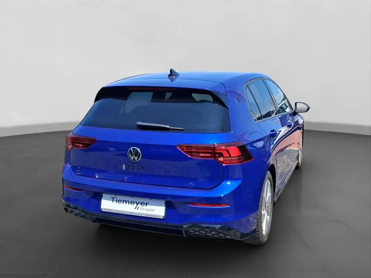 Gebraucht VW Golf VIII Style 245 PS (180 kW) 2024 Blau Limousine