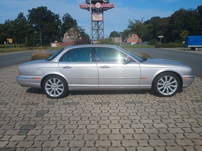 Gebraucht Jaguar XJ8 258 PS (189 kW) 2004 Silber Limousine