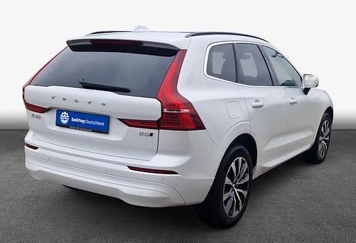 Gebraucht Volvo XC60 Core 250 PS (183 kW) 2024 Weiß SUV