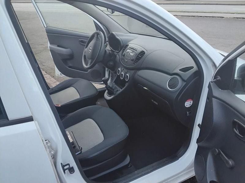 Weiß Gebraucht 2009 Hyundai i10 Classic Kleinwagen | 2.200 € (Fairer Preis) - Bild 1/4