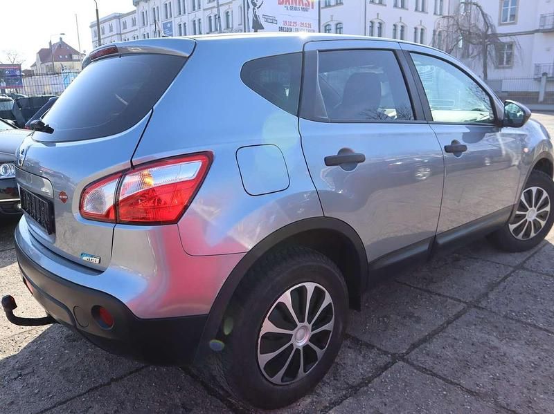 Gebraucht Nissan Qashqai Visia 110 PS (80 kW) 2010 Titanium (m) SUV