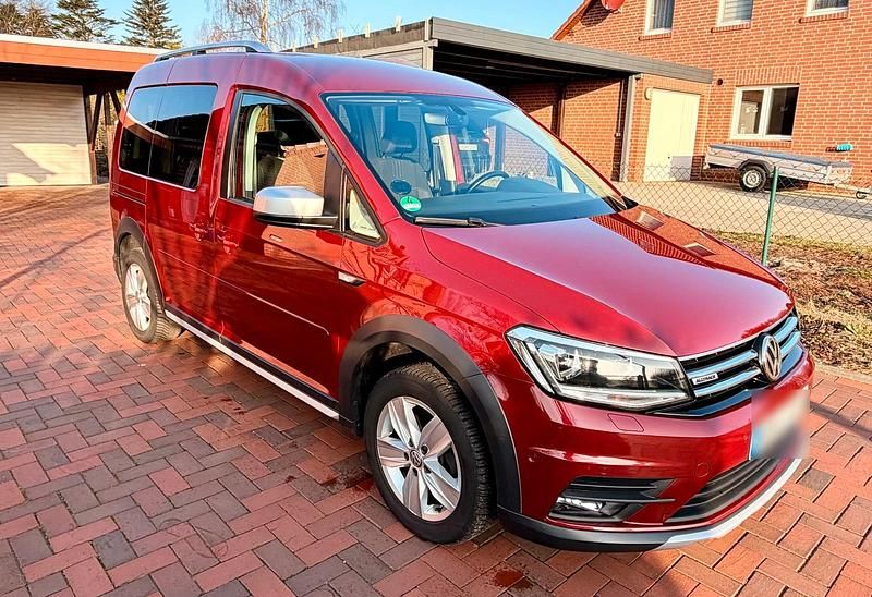 Gebraucht VW Caddy 110 PS (80 kW) 2016 Rot Van / Kleinbus