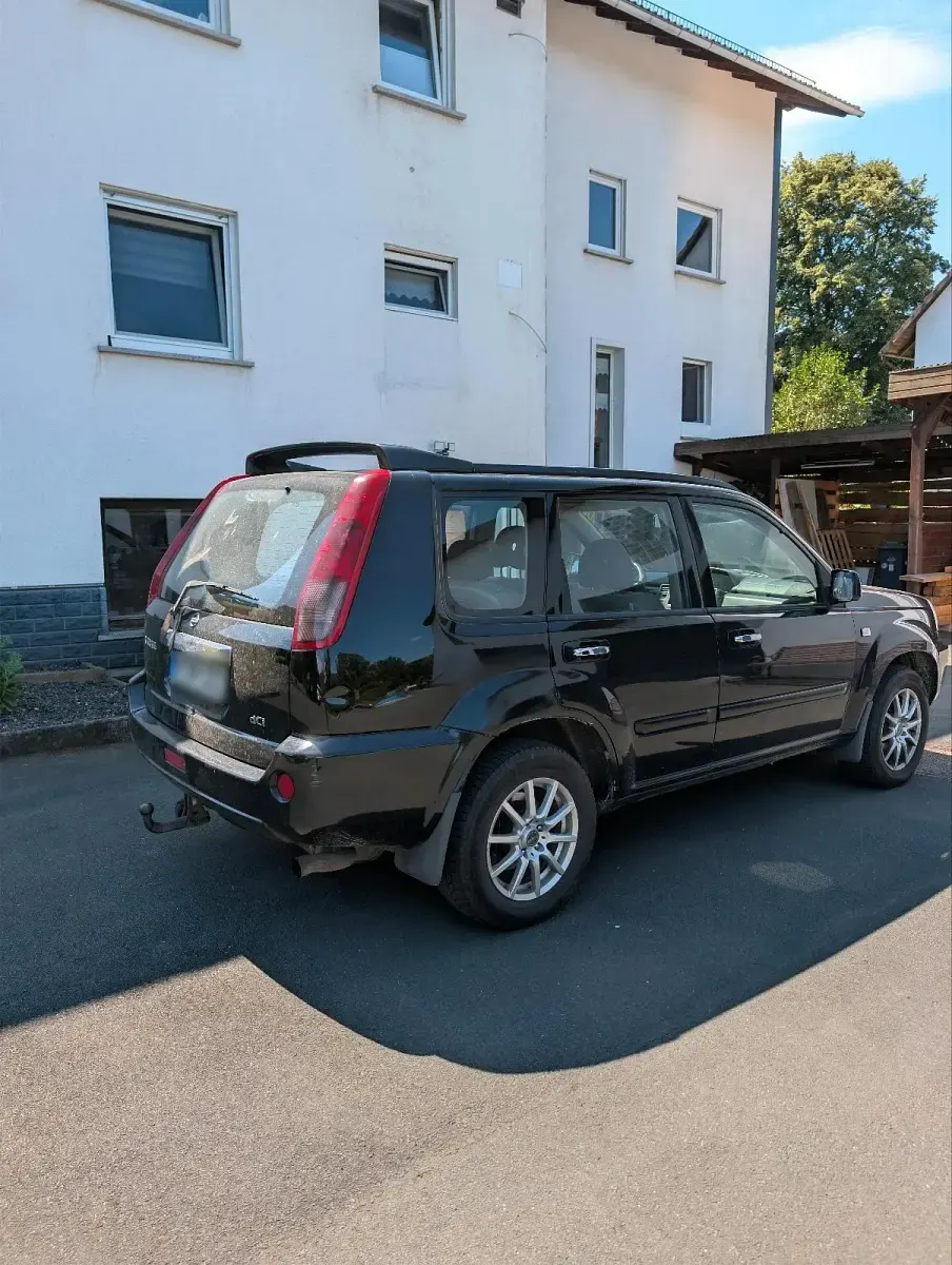 Gebraucht Nissan X-Trail 131 PS (96 kW) 2004 Schwarz SUV