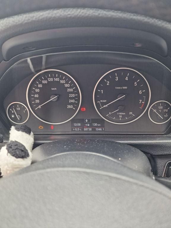 Gebraucht BMW 320 184 PS (135 kW) 2012 Grau Limousine