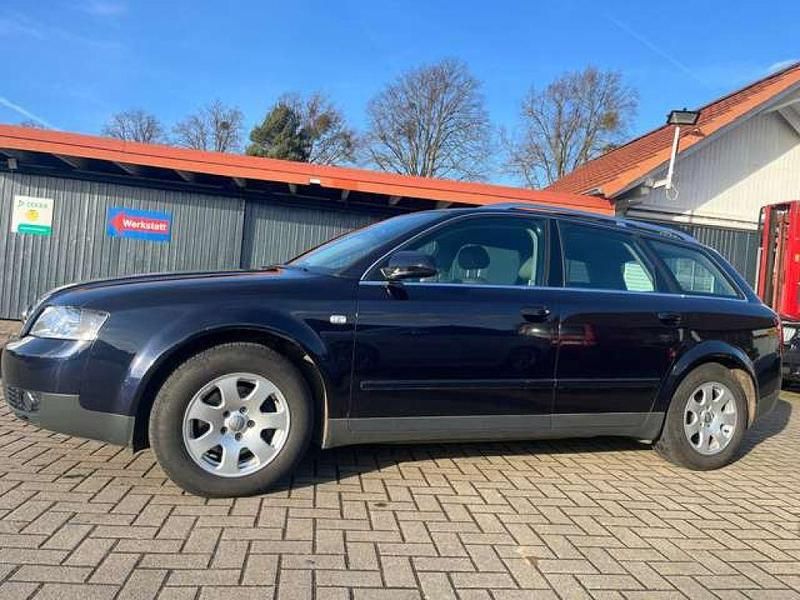 Gebraucht Audi A4 150 PS (110 kW) 2002 Blau Kombi