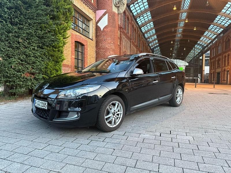 Schwarz Gebraucht 2011 Renault Mégane GrandTour Kombi | 3.399 € (Fairer Preis) - Bild 1/4