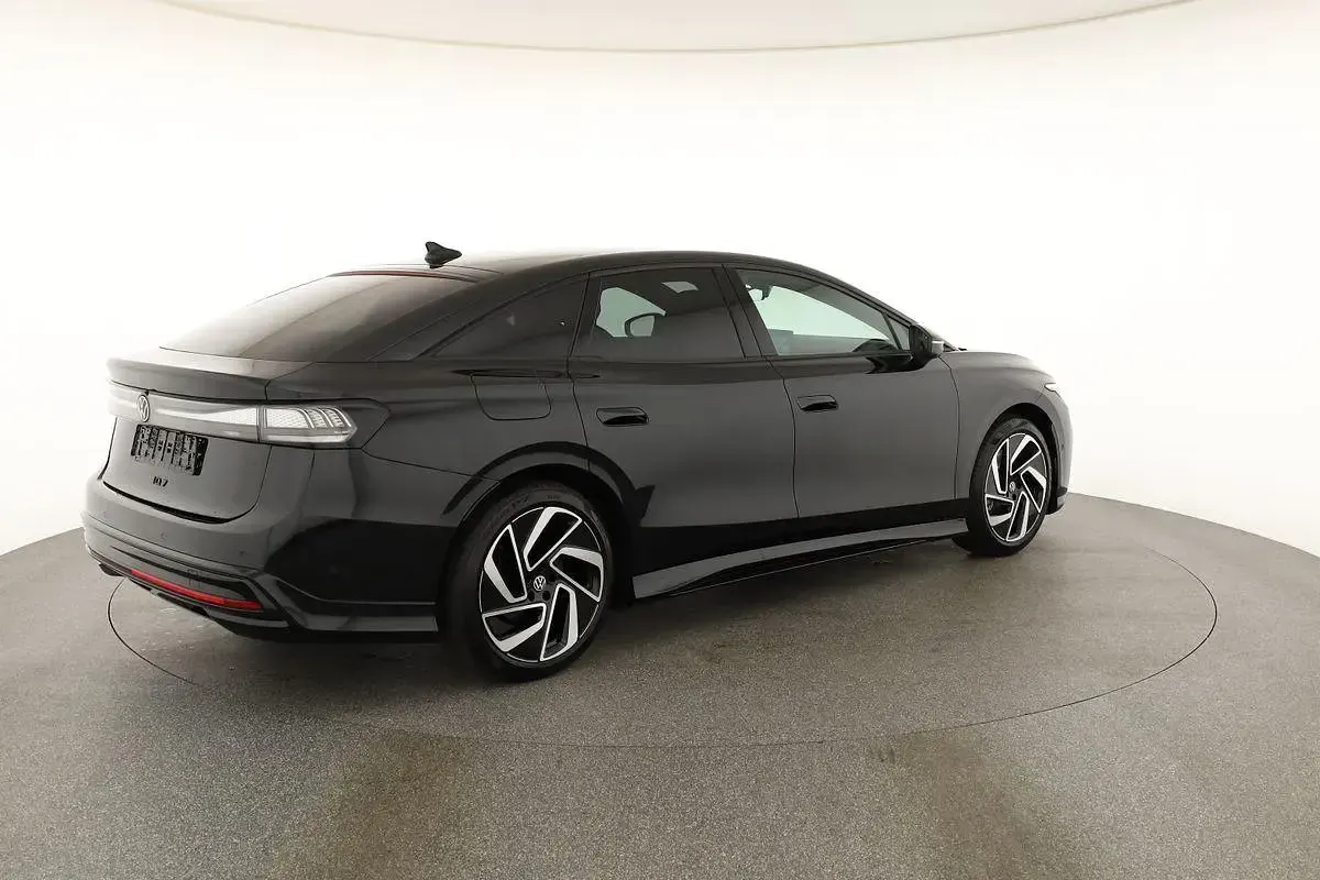 Neu VW ID.7 IQ Drive 210 kW (286 PS) 2026 Grenadillschwarz metallic Limousine