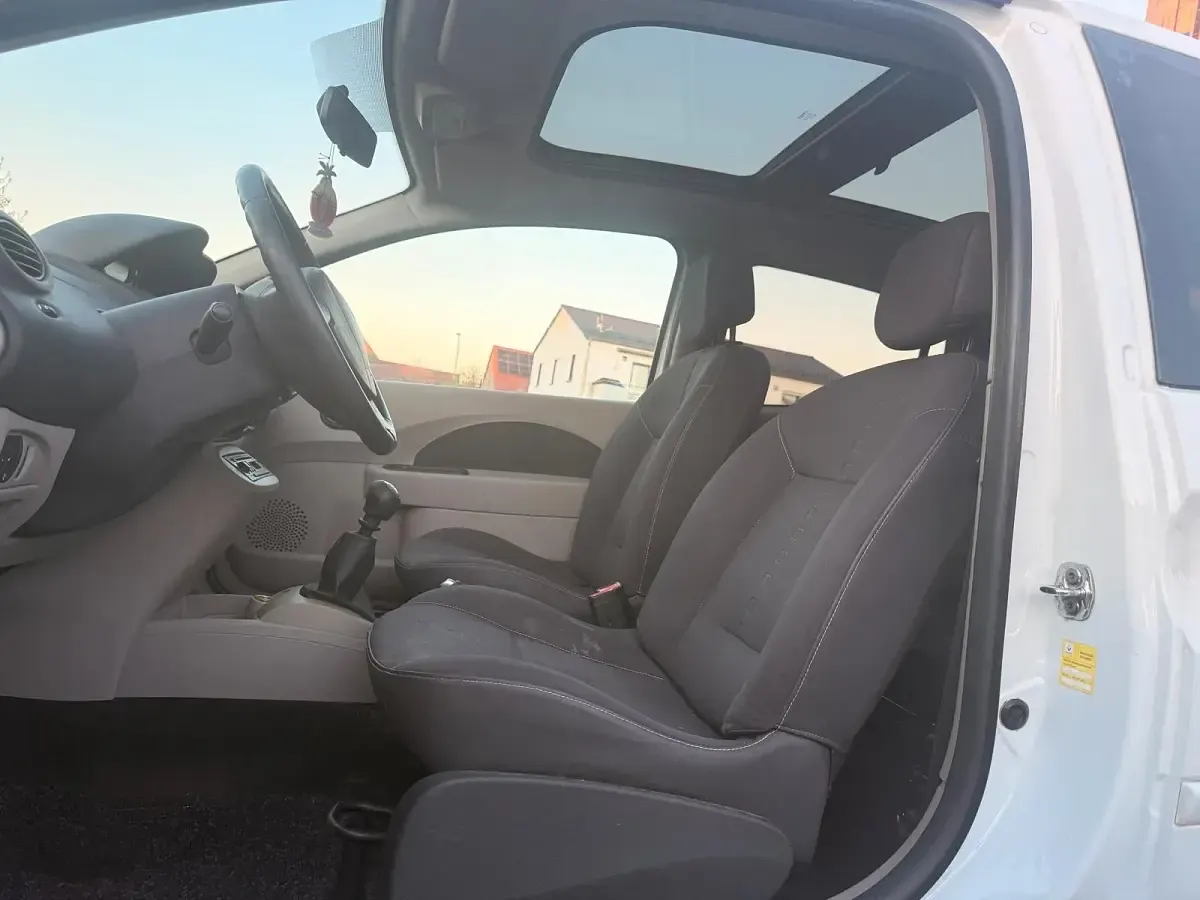 Occasion Renault Twingo 71 ch (52 kW) 2010 Blanc Citadine