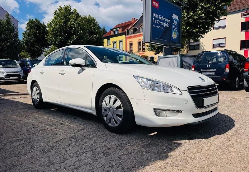 Weiß Gebraucht 2011 Peugeot 508 Active Limousine | 6.600 € (Fairer Preis) - Bild 1/4