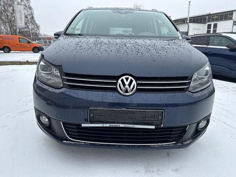 Gebraucht VW Touran Cup 140 PS (102 kW) 2015 Blau Van / Kleinbus