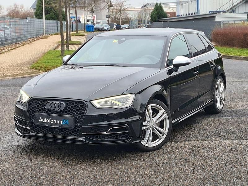 Schwarz Gebraucht 2016 Audi S3 Comfort Limousine | 24.999 € (Fairer Preis) - Bild 1/4