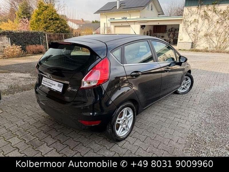 Gebraucht Ford Fiesta Titanium 101 PS (74 kW) 2014 Schwarz Kleinwagen