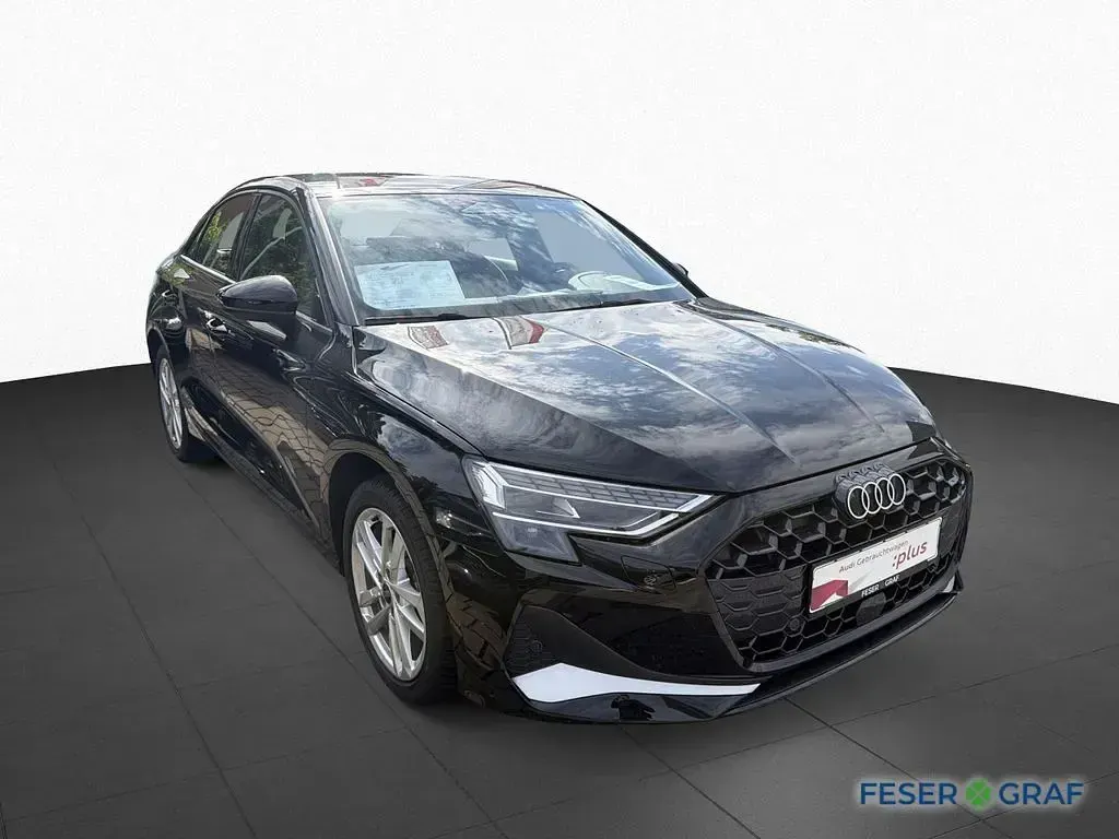 Gebraucht Audi A3 Ambiente 150 PS (110 kW) 2025 Mythosschwarz metallic Limousine