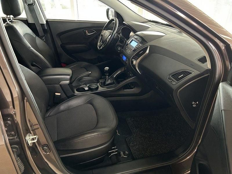 Gebraucht Hyundai ix35 Trend 136 PS (100 kW) 2015 Braun SUV