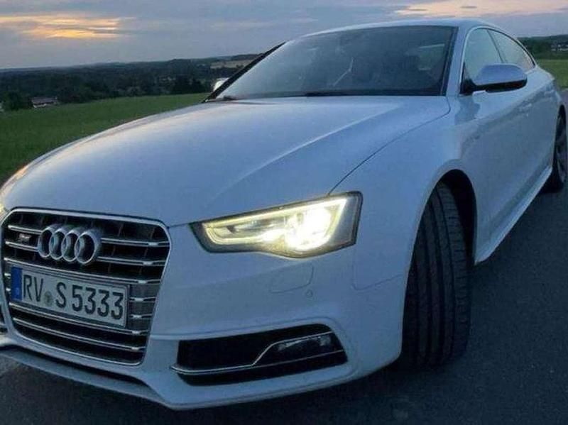 Weiß Gebraucht 2011 Audi S5 Sportback Kleinwagen | 21.500 € (Fairer Preis) - Bild 1/4