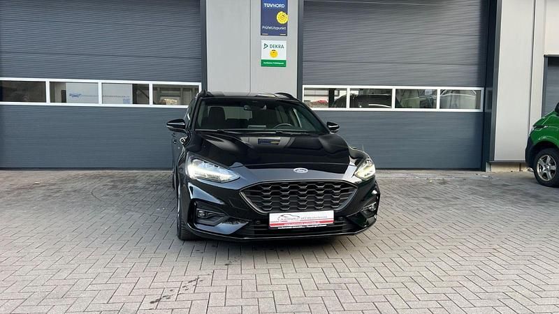 Usata Ford Focus ST-Line 125 CV (91 kW) 2019 Nero Station wagon