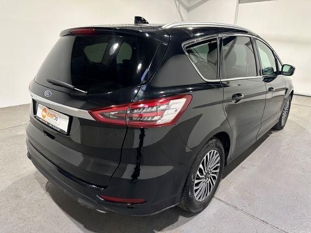 Gebraucht Ford S-MAX Titanium 190 PS (139 kW) 2021 Schwarz Van / Kleinbus
