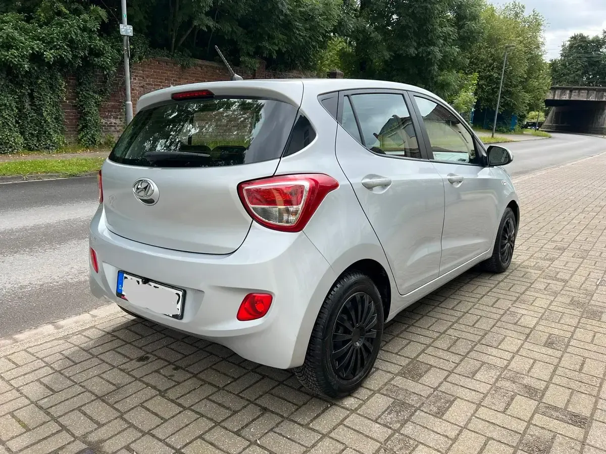 Gebraucht Hyundai i10 67 PS (49 kW) 2014 Kleinwagen