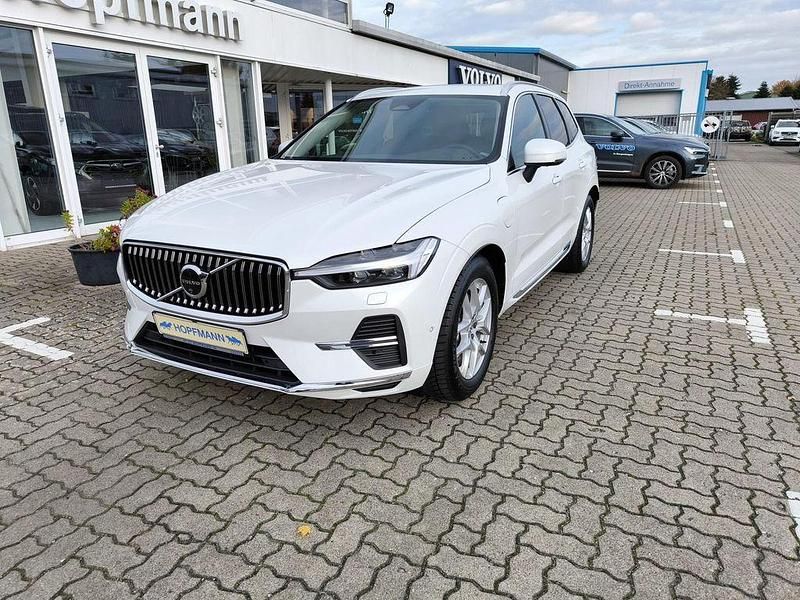 Gebraucht Volvo XC60 Plus 257 PS (189 kW) 2025 Crystal white / metallic SUV