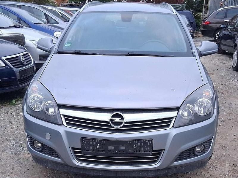 Blau Gebraucht 2010 Opel Astra Selection Kombi | 2.450 € (Superpreis) - Bild 1/4