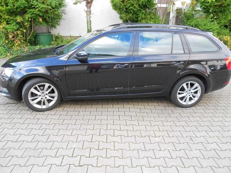 Gebraucht Skoda Octavia 150 PS (110 kW) 2018 Schwarz Kombi